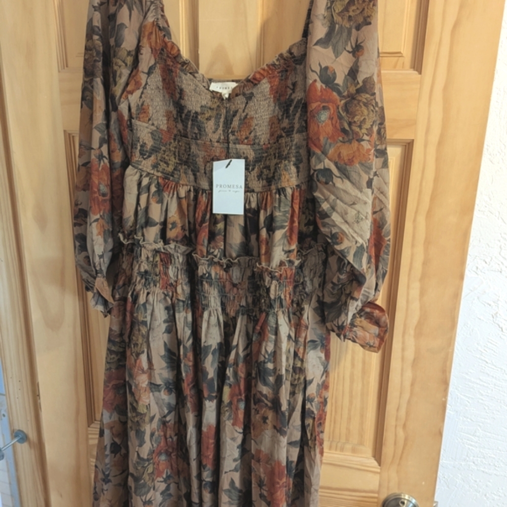 Promesa Autumn Floral Maxi Dress